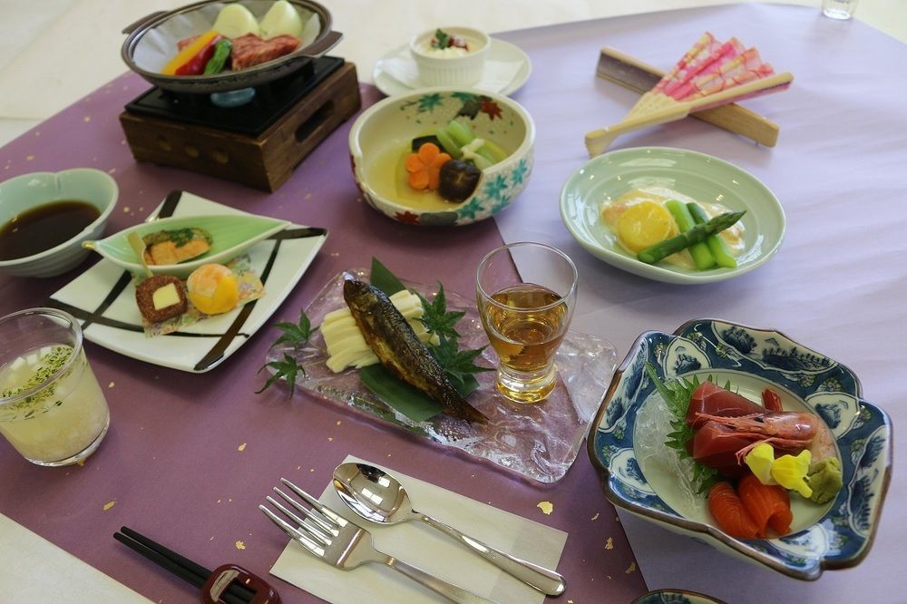 Hotel Sankeien Sapporo Extérieur photo
