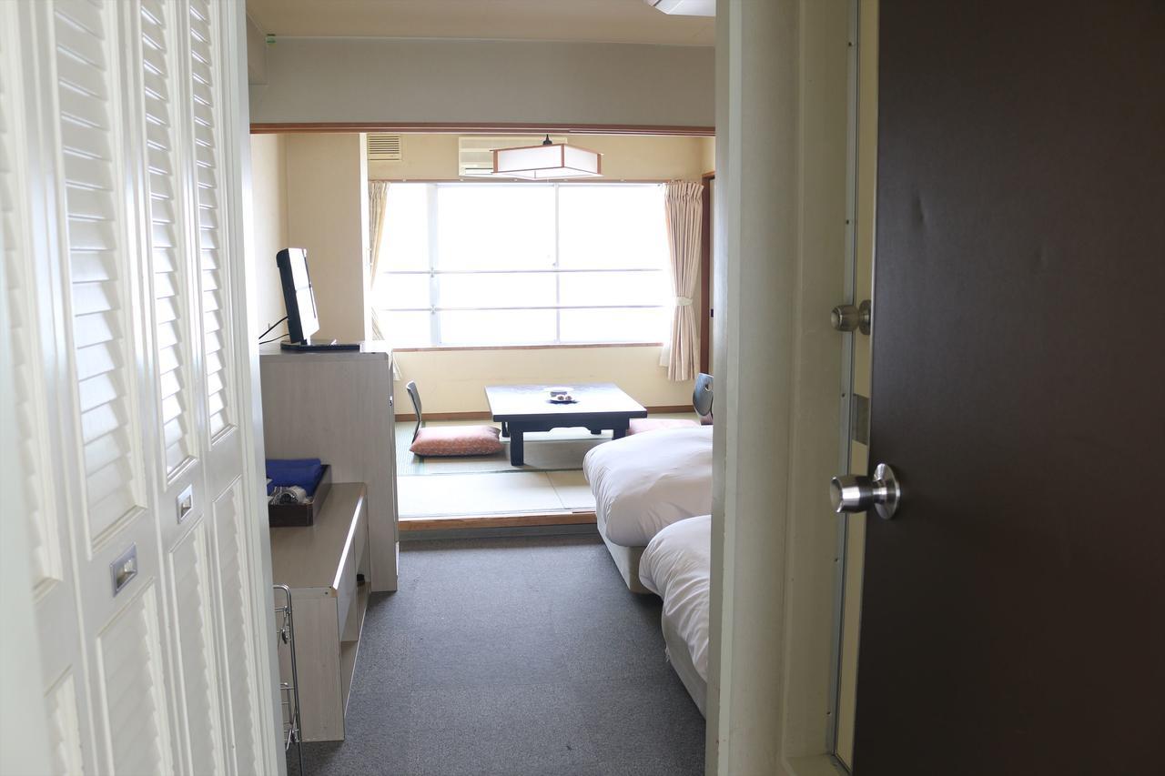 Hotel Sankeien Sapporo Extérieur photo