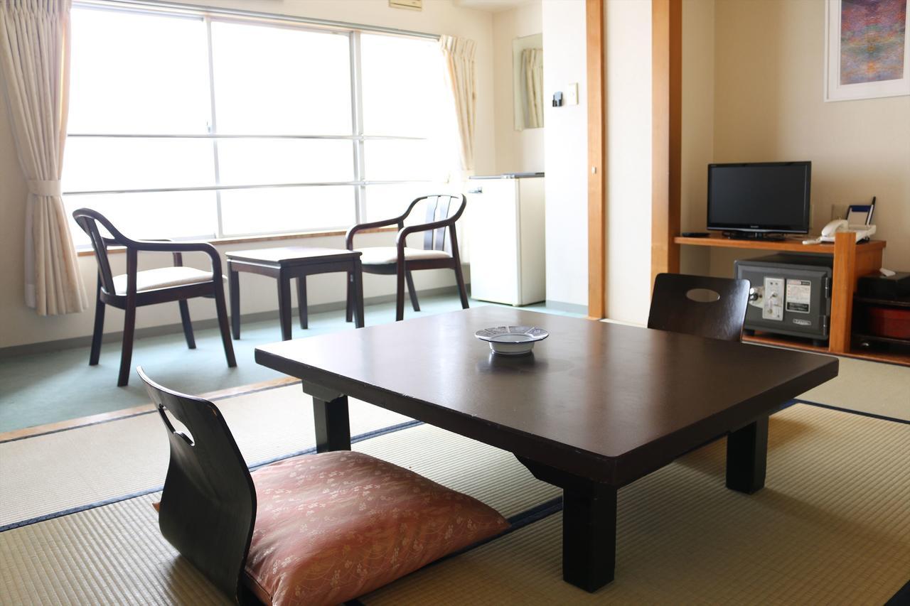 Hotel Sankeien Sapporo Extérieur photo