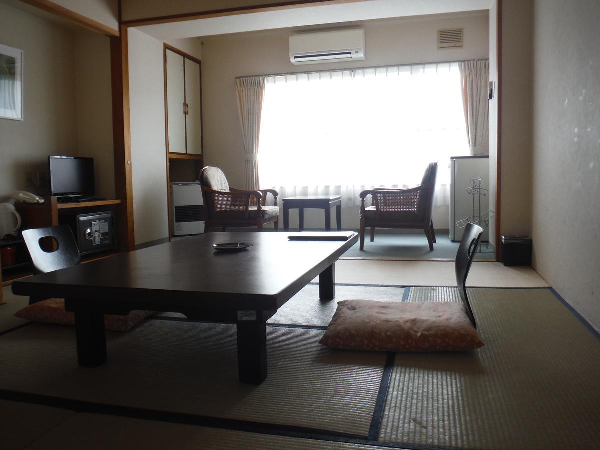 Hotel Sankeien Sapporo Extérieur photo